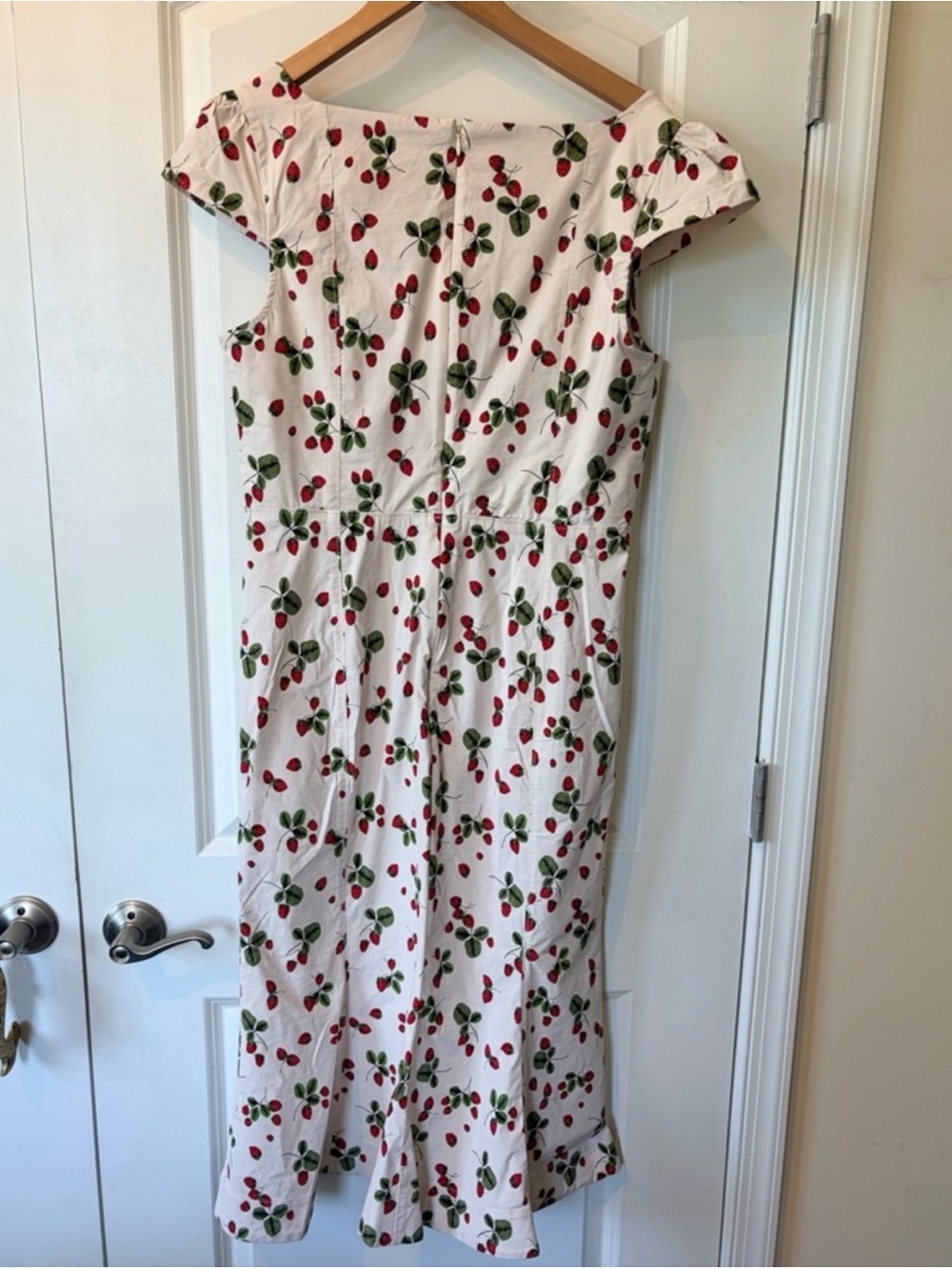 Anthropologie Midi Dress with strawberry print- size medium - Picture 9 of 10